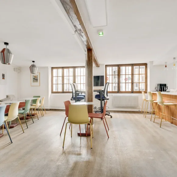 Bureau privé 120 m² 20 postes Location bureau Rue Saint-Fiacre Paris 75002 - photo 5