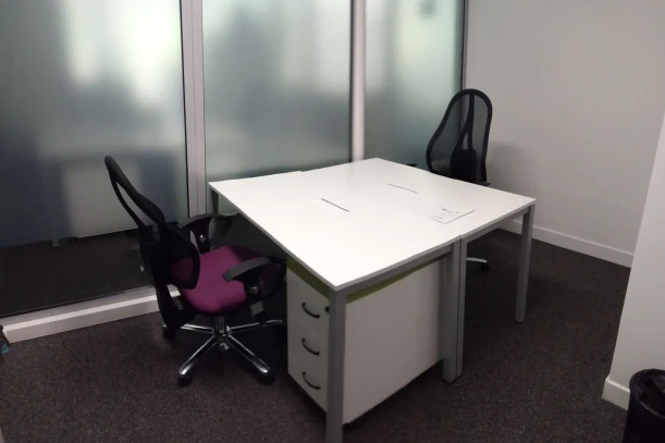 Bureau privé - 92100 - 1 poste - 675€