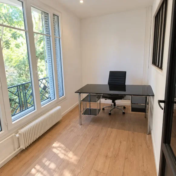 Bureau privé 9 m² 2 postes Location bureau Boulevard Bourdon Paris 75004 - photo 1
