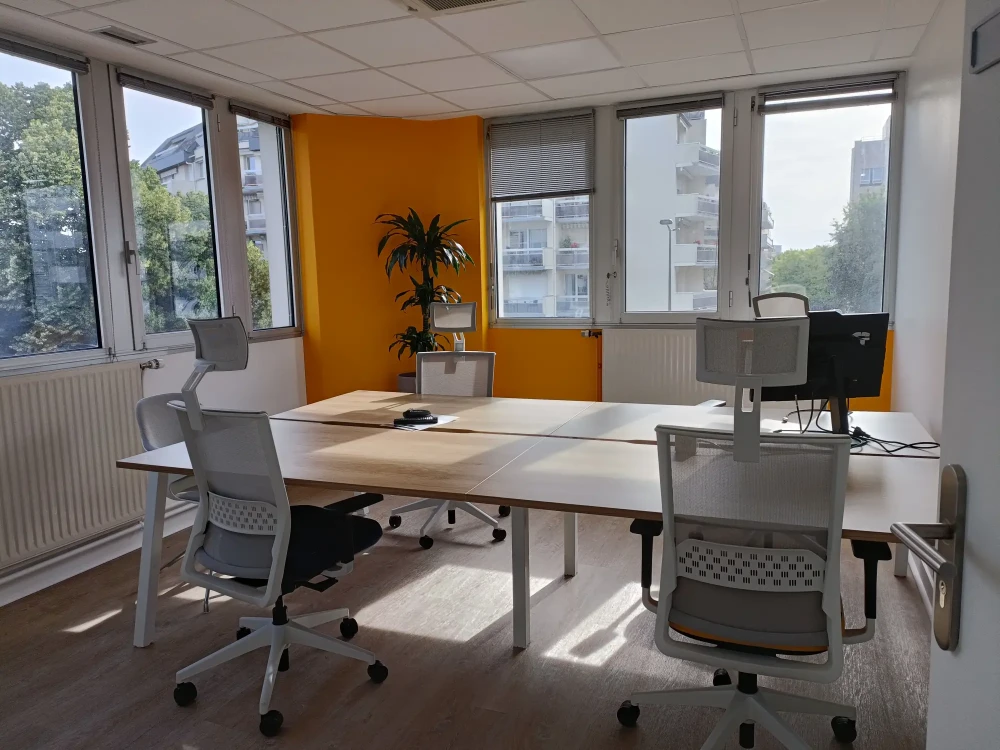 Bureau privé - 37000 - 4 postes - 650€