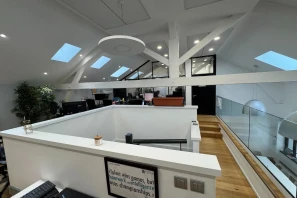 Espace indépendant - 69007 - 30 postes - 9000€