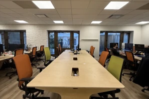 Open Space - 75002 - 10 postes - 475€