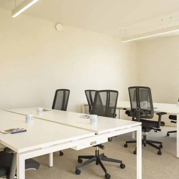 Bureau privé 33 m² 10 postes Coworking Rue Francis Jammes Biarritz 64200 - photo 3