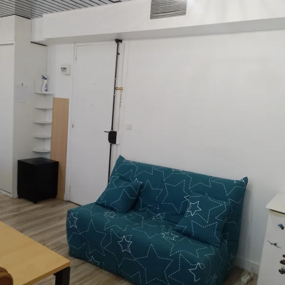 Bureau privé 22 m² 2 postes Coworking Avenue du Prado Marseille 13008 - photo 3