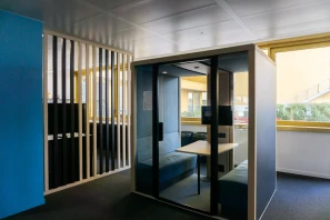 Open Space - 06200 - 6 postes - 190€