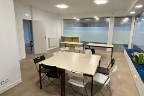 Bureau privé - 93250 - 5 postes - 720€