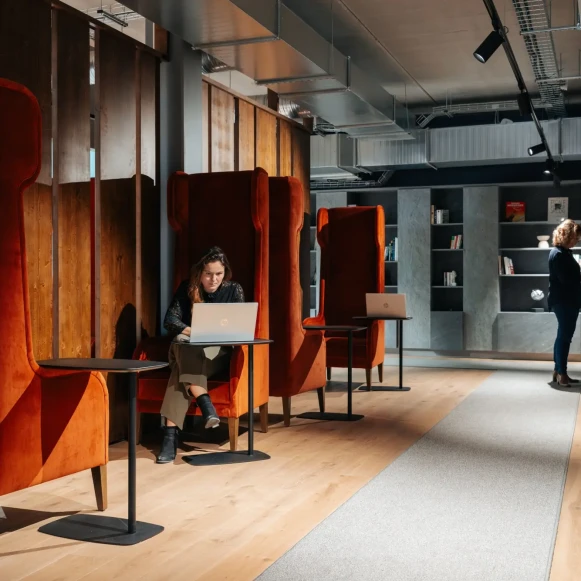 Bureau privé 58 m² 6 postes Coworking Chemin du Vieux Chêne Meylan 38240 - photo 3