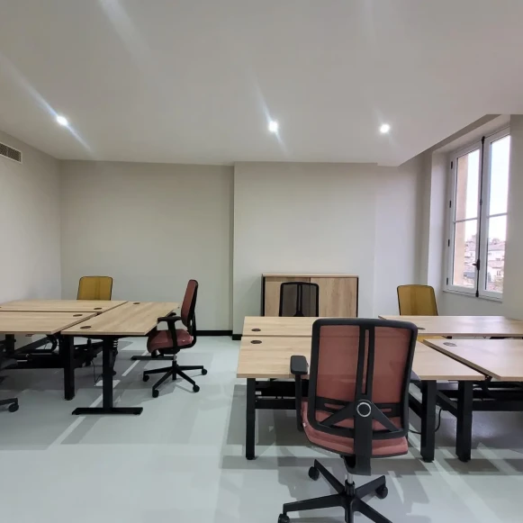Bureau privé 27 m² 7 postes Coworking Rue Vital Carles Bordeaux 33000 - photo 1