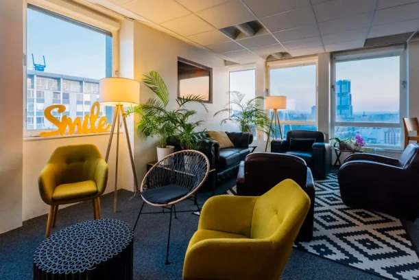 Open Space - 92110 - 10 postes - 250€