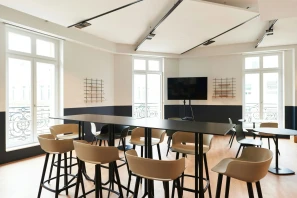 Rue La Fayette Paris 09