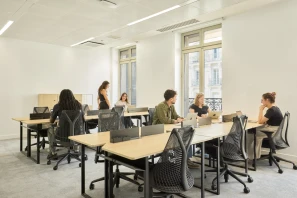 Espace indépendant - 75008 - 54 postes - 50760€