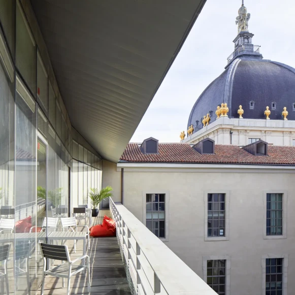 Bureau privé 20 m² 5 postes Coworking Place Amédée Bonnet Lyon 69002 - photo 6