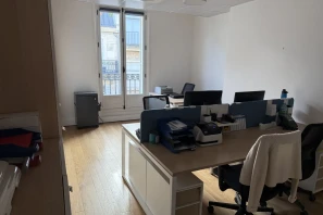 Bureau privé - 75009 - 15 postes - 8000€