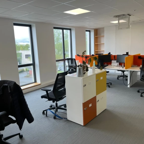 Bureau privé 69 m² 10 postes Coworking Rue Jacqueline Auriol Guyancourt 78280 - photo 16