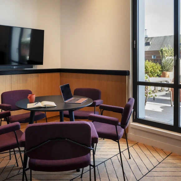 Bureau privé 50 m² 14 postes Location bureau Rue de Madrid Paris 75008 - photo 1