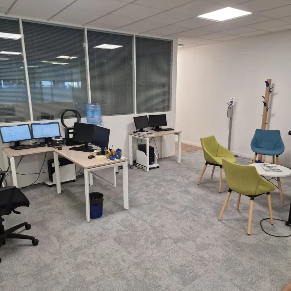 Open Space  3 postes Location bureau Avenue Emile Baudot Palaiseau 91120 - photo 2
