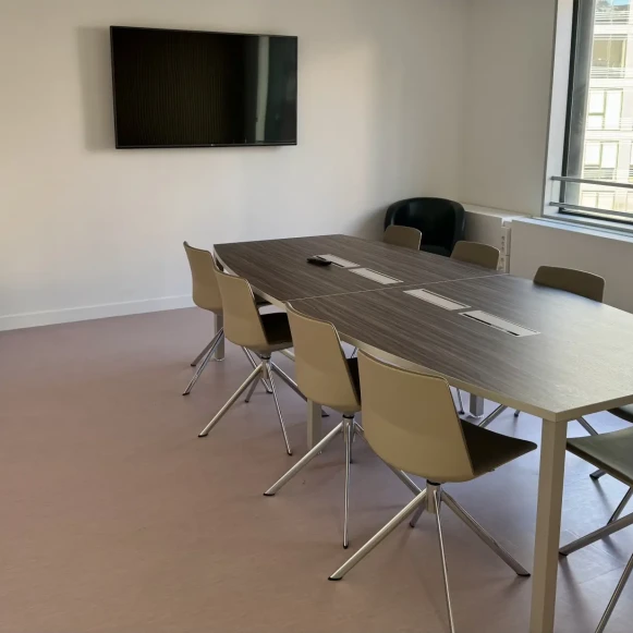Bureau privé 25 m² 5 postes Location bureau Avenue de Malakoff Paris 75016 - photo 2