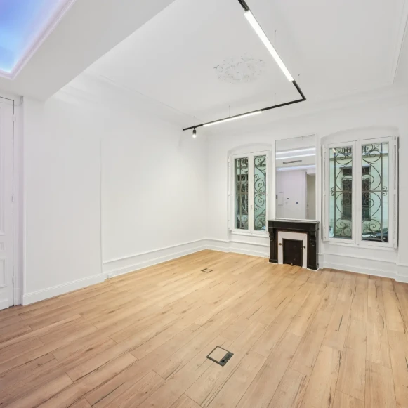 Espace indépendant 106 m² 16 postes Location bureau Rue Boudet Bordeaux 33000 - photo 2