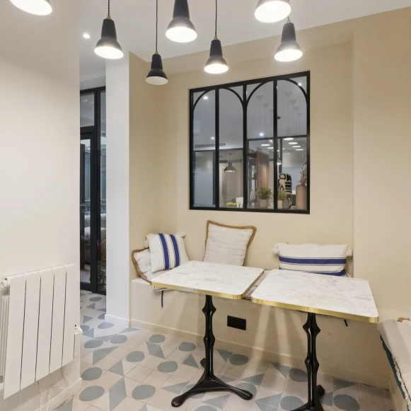 Espace indépendant 101 m² 18 postes Location bureau Rue du Faubourg Poissonnière Paris 75010 - photo 1