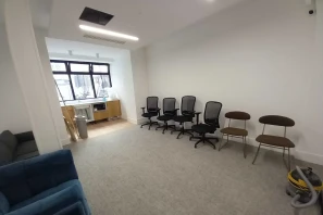 Bureau privé - 75009 - 5 postes - 3250€