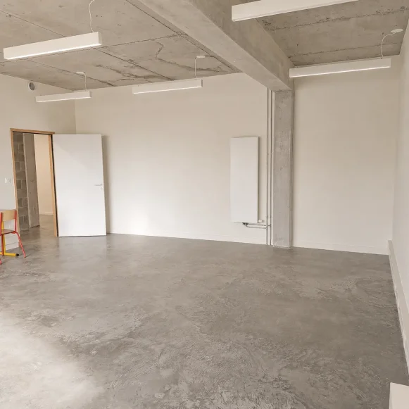 Bureau privé 42 m² 7 postes Coworking Passage de l'Internationale Lille 59800 - photo 3