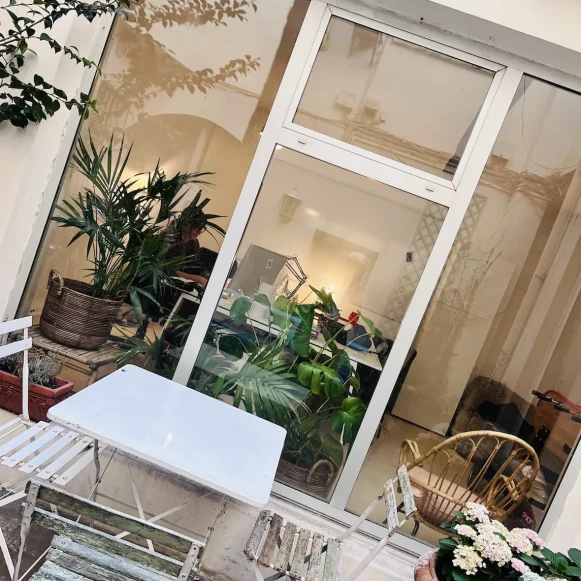 Bureau privé 17 m² 4 postes Location bureau Rue Lamartine Paris 75009 - photo 4