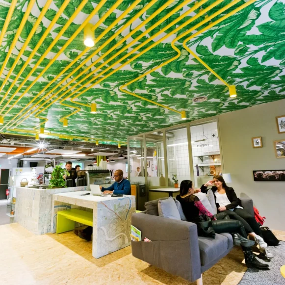 Bureau privé 12 m² 5 postes Coworking Rue de Bercy Paris 75012 - photo 4