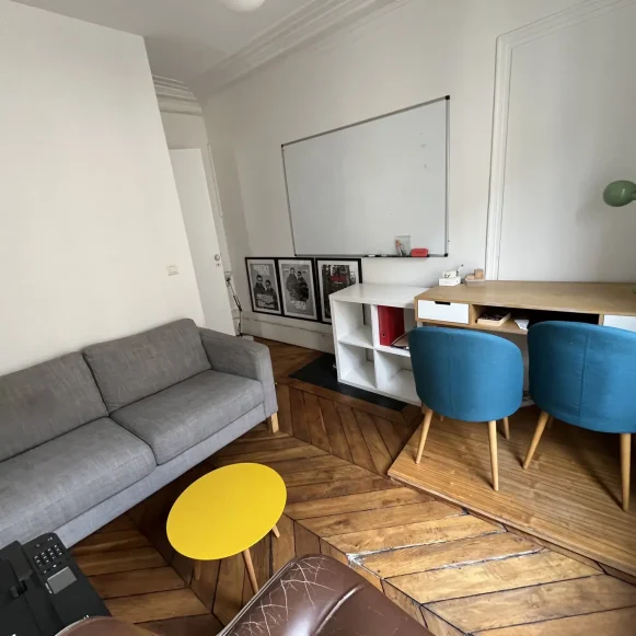 Bureau privé 93 m² 8 postes Location bureau Place Boieldieu Paris 75002 - photo 3