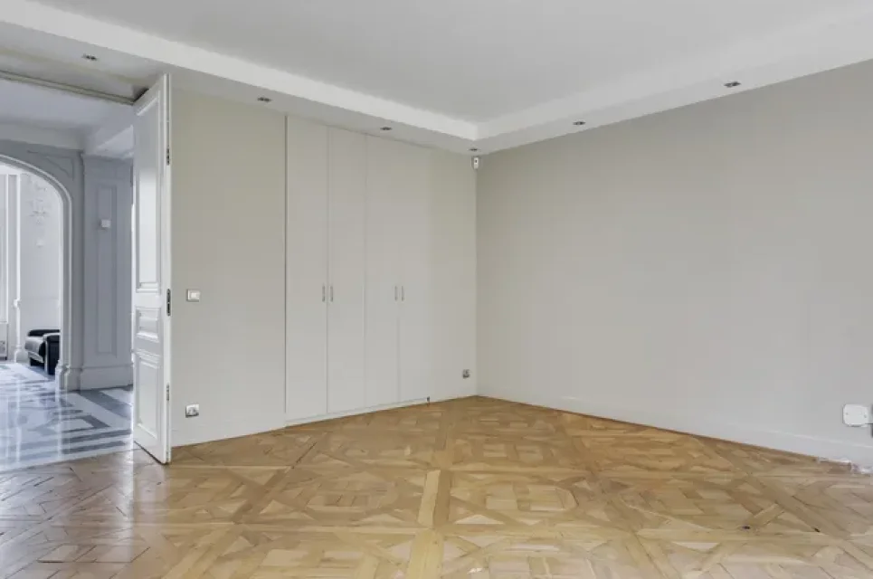 Volum Rue de Tilsitt