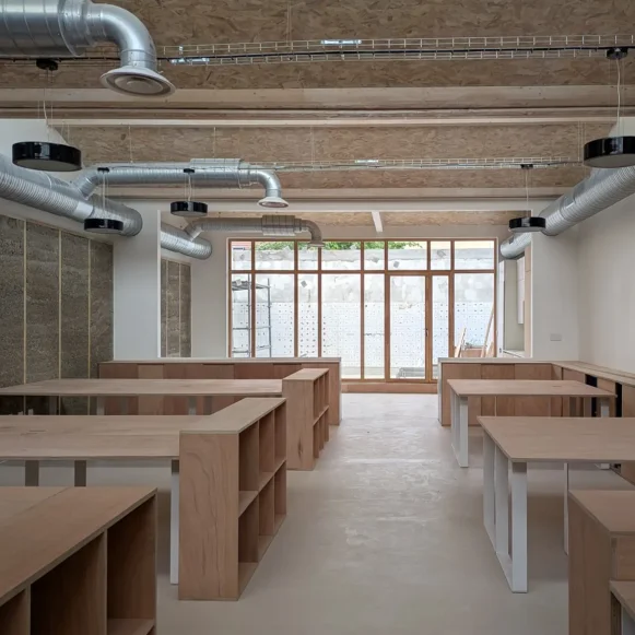 Open Space  7 postes Coworking Rue Emile Beaufils Montreuil 93100 - photo 2