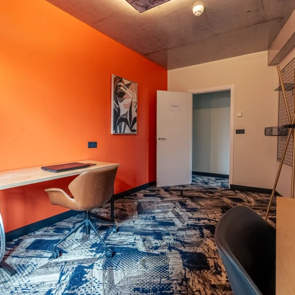 Bureau privé 72 m² 15 postes Coworking Avenue Halley Villeneuve-d'Ascq 59650 - photo 4