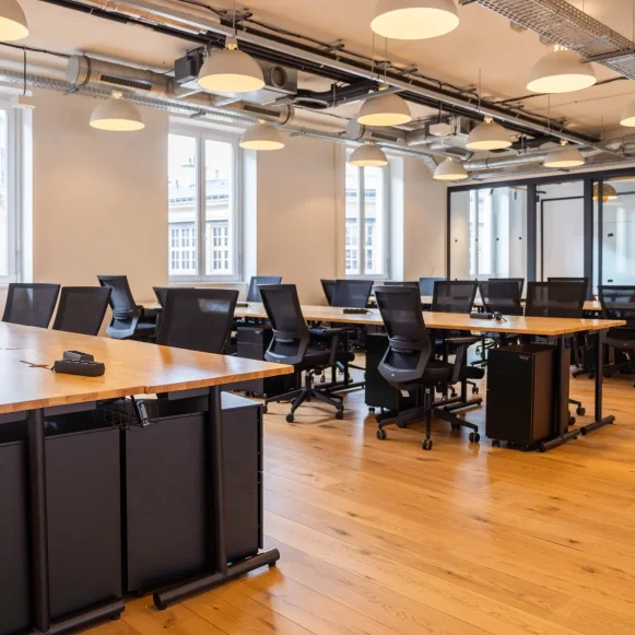 Bureau privé 165 m² 34 postes Location bureau Rue Jules Lefebvre Paris 75009 - photo 2