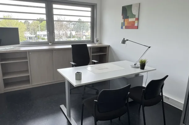 Bureau privé - 80440 - 1 poste - 818€