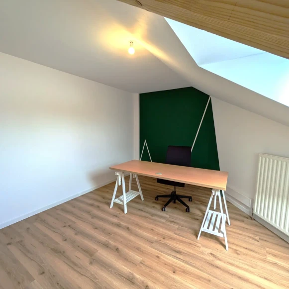 Bureau privé 15 m² 2 postes Coworking Rue de la Loire Sainte-Luce-sur-Loire 44980 - photo 2