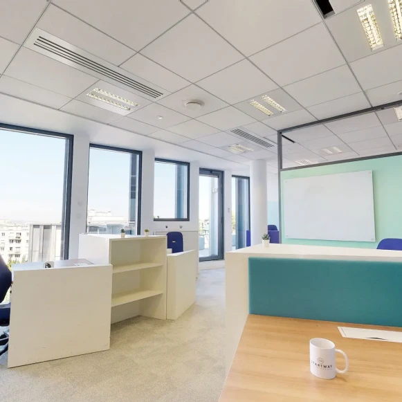 Bureau privé 40 m² 6 postes Coworking Avenue Aristide Briand Bagneux 92220 - photo 1