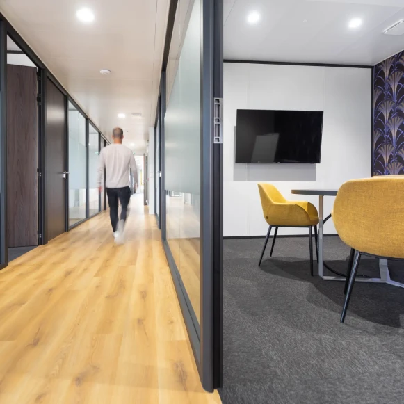 Bureau privé 36 m² 8 postes Location bureau Chemin de l'Arénas Nice 06200 - photo 6