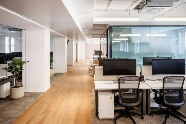 Espace indépendant - 75002 - 82 postes - 89000€