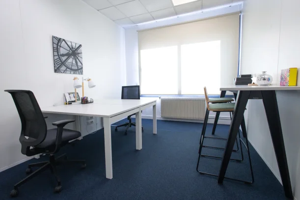 Bureau privé - 77300 - 3 postes - 1080€