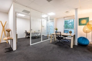 Bureau privé - 44300 - 9 postes - 2704€