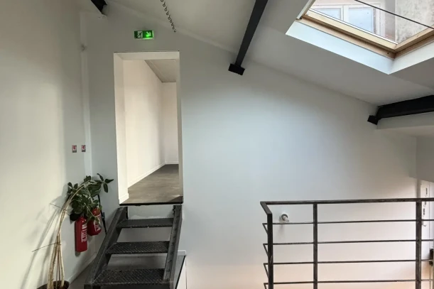 Bureau privé - 93100 - 10 postes - 1400€