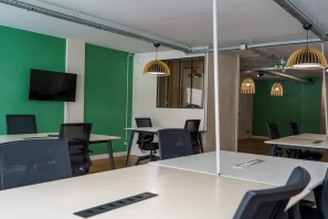 Open Space - 75009 - 40 postes - 400€
