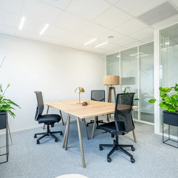 Bureau privé 17 m² 3 postes Location bureau Rue des Courtillons Bruz 35170 - photo 6