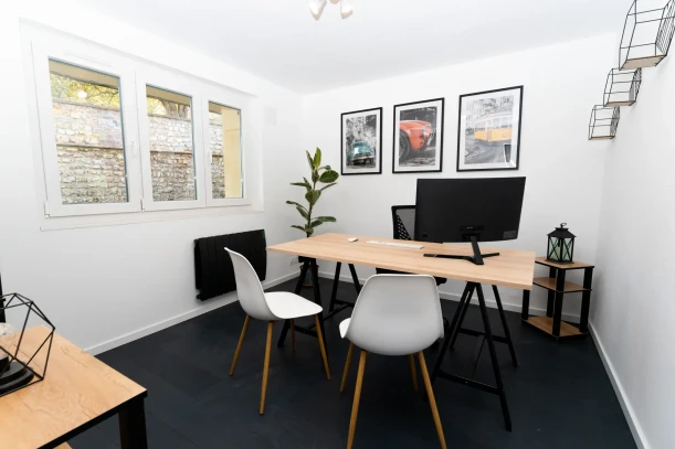 Bureau privé - 27800 - 4 postes - 1200€