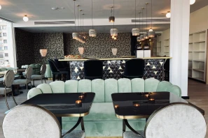 Open Space - 13007 - 150 postes - 199€