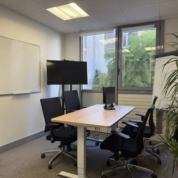 Bureau privé 10 m² 2 postes Location bureau Rue Louis Rouquier Levallois-Perret 92300 - photo 1