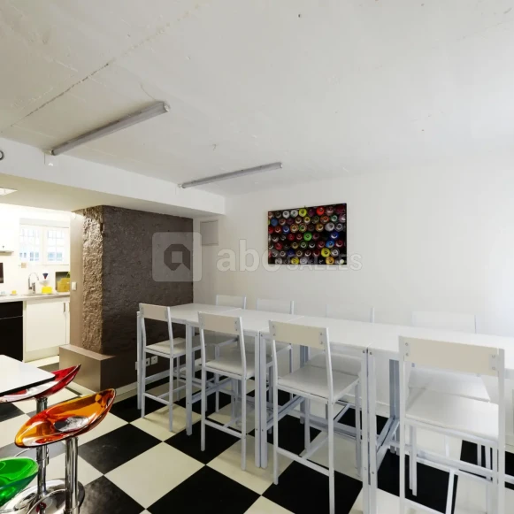 Bureau privé 75 m² 14 postes Coworking Rue Desnouettes Paris 75015 - photo 3