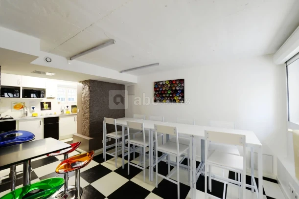 Bureau privé - 75015 - 14 postes - 5500€