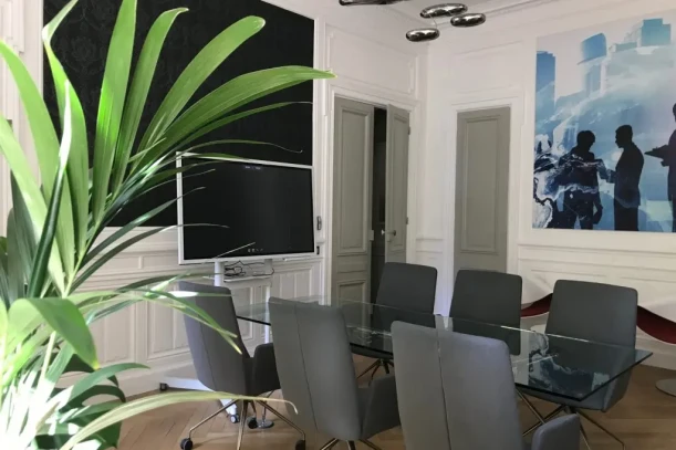 Open Space - 69003 - 14 postes - 450€