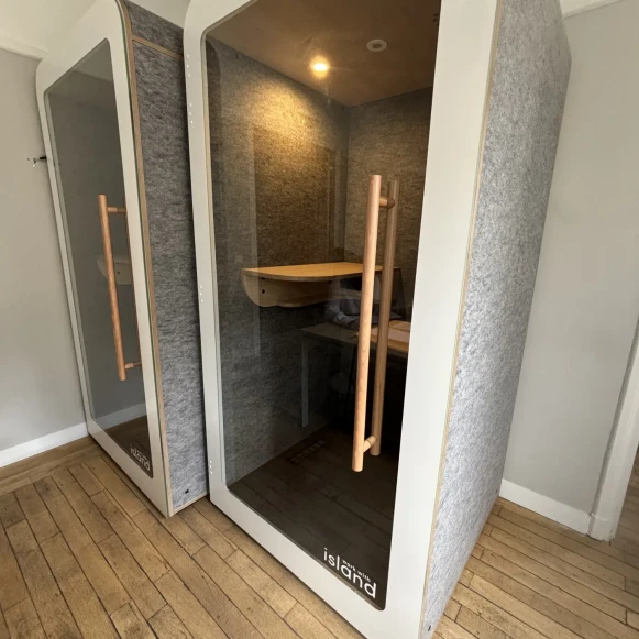 Bureau privé 11 m² 2 postes Location bureau Rue de Naples Paris 75008 - photo 1