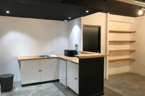 Espace indépendant - 13001 - 12 postes - 1310€